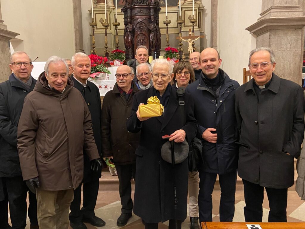 don Lorenzo Dell’Andrea in occasione del suo 50° di affiliazione al Rotary Club di Belluno